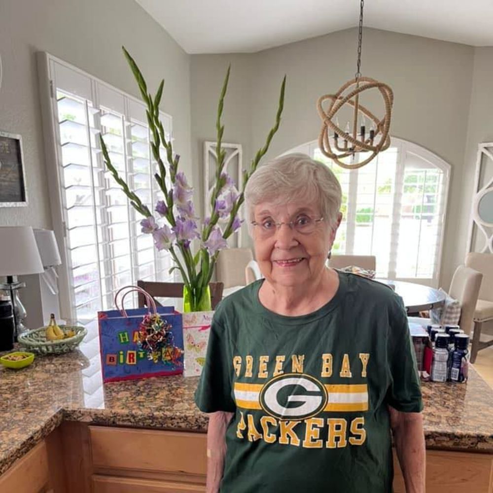 Meet your Posher, Diane